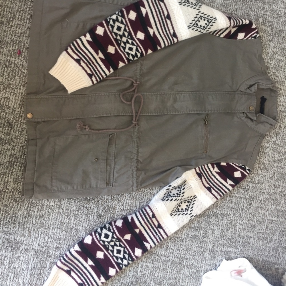 Long sleeve Utility Jacket with Pattern Sleeves